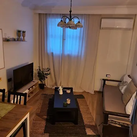 Old School - Classic Value Apartment