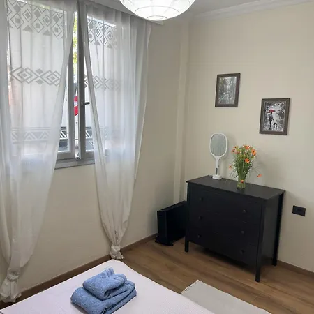 Old School - Classic Value Apartment