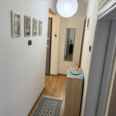 Old School - Classic Value Apartment *