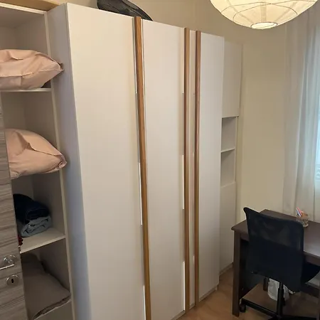 Old School - Classic Value Apartment