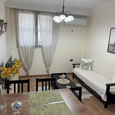 Old School - Classic Value Salonicco