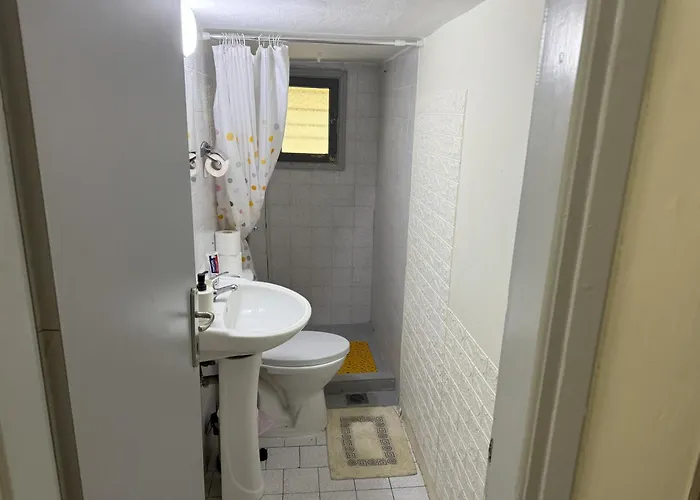 Old School - Classic Value Apartment *